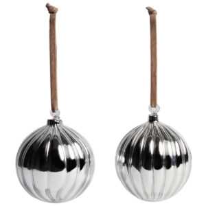 Kave Home Set dvou stříbrných skleněných vánočních ozdob Oranel 10 cm