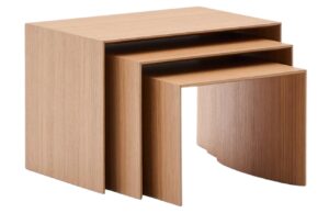 Kave Home Set tří dubových odkládacích stolků Litto